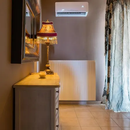 Dana's Luxury Maisonette