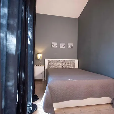 Dana's Luxury Maisonette Villa *