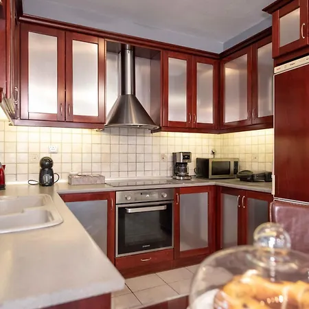 Dana's Luxury Maisonette Villa Volos