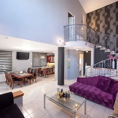 Dana's Luxury Maisonette * Volos