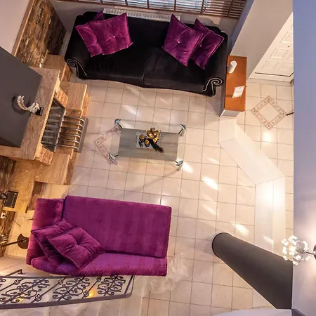 Dana's Luxury Maisonette