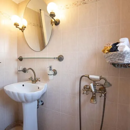 Dana's Luxury Maisonette Villa