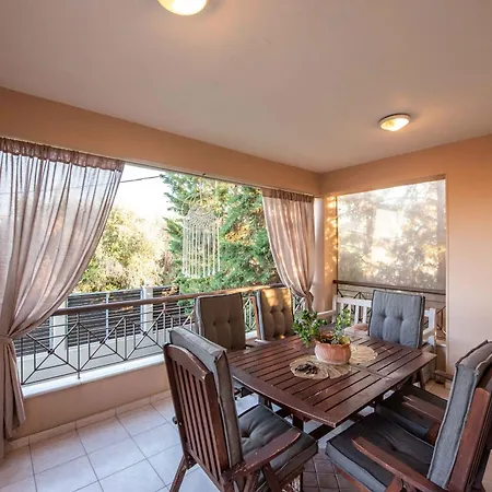 Dana's Luxury Maisonette Volos