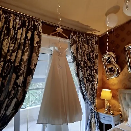 Dana's Luxury Maisonette *