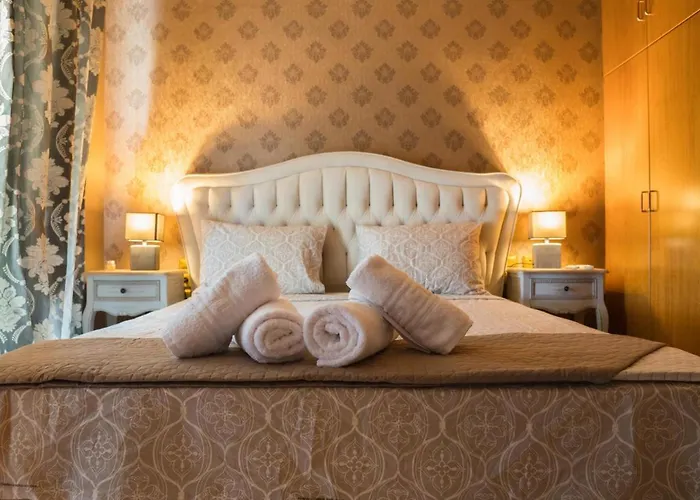 Dana's Luxury Maisonette * Volos