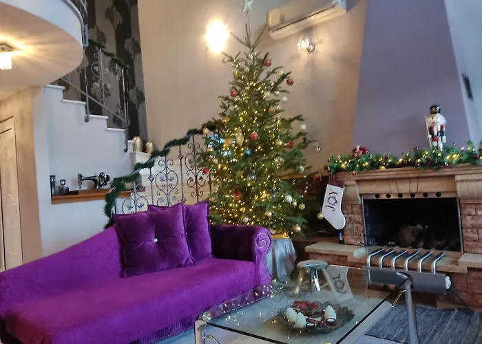 Dana's Luxury Maisonette