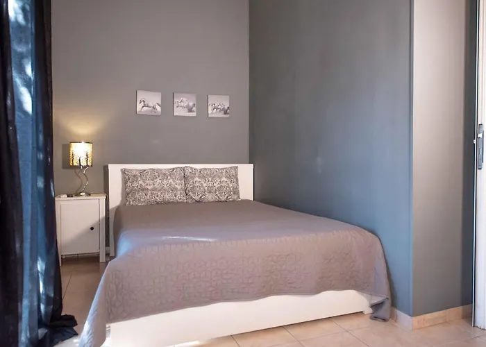 Dana's Luxury Maisonette