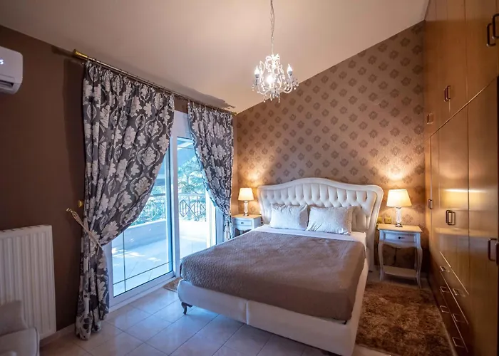 Dana's Luxury Maisonette *