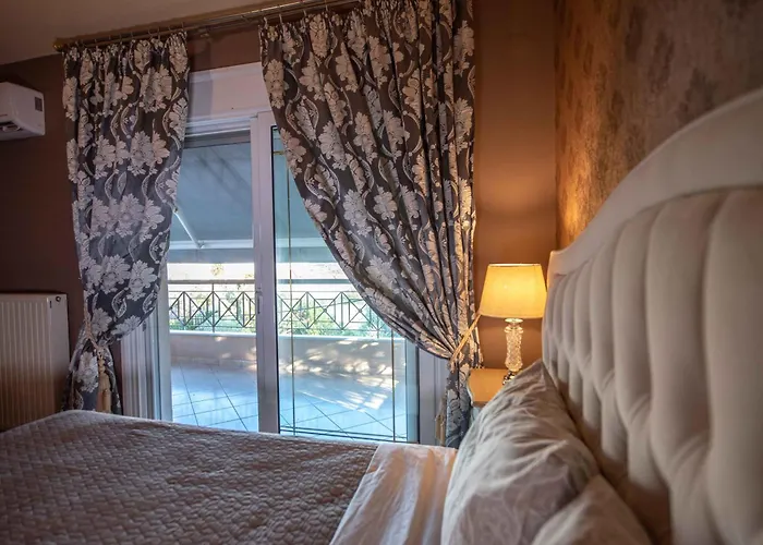 Dana's Luxury Maisonette * Volos