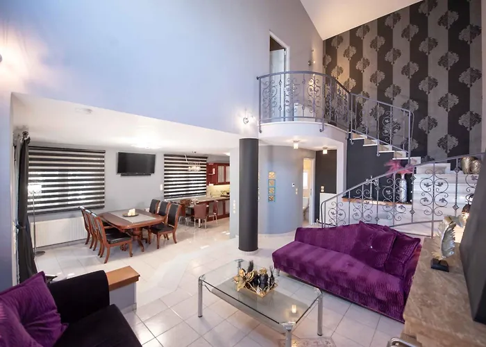 Dana's Luxury Maisonette * Volos