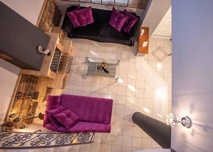 Dana's Luxury Maisonette