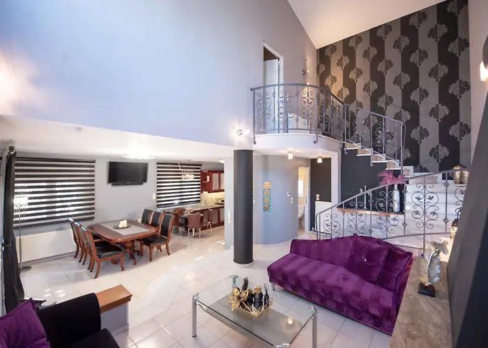 Dana's Luxury Maisonette Villa *