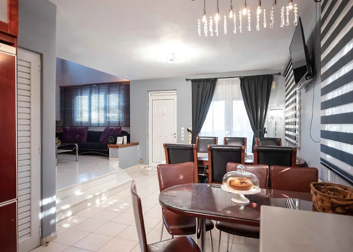 Villa Dana's Luxury Maisonette Volos