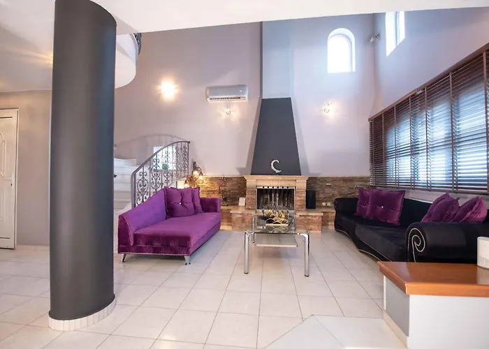 Dana's Luxury Maisonette Villa Volos