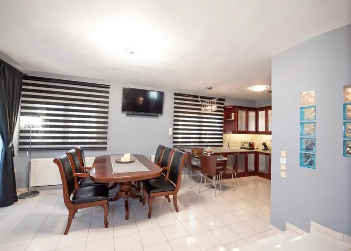 Villa Dana's Luxury Maisonette Volos