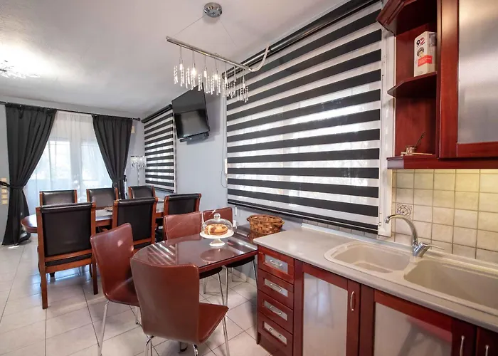 Villa Dana's Luxury Maisonette