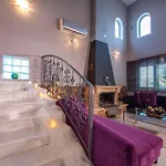 Dana's Luxury Maisonette *