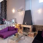 Dana's Luxury Maisonette Villa *