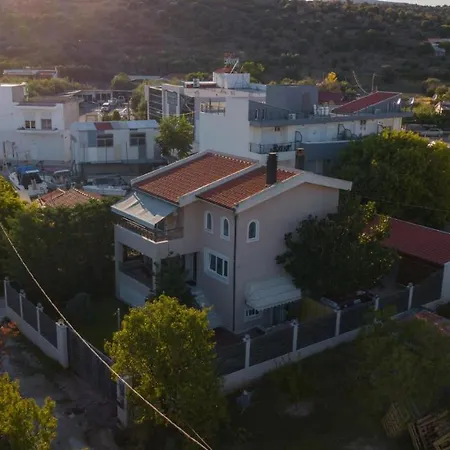 Βίλα Dana's Luxury Maisonette Βόλος