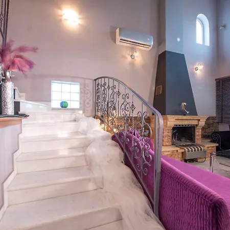 Dana's Luxury Maisonette Βίλα Βόλος